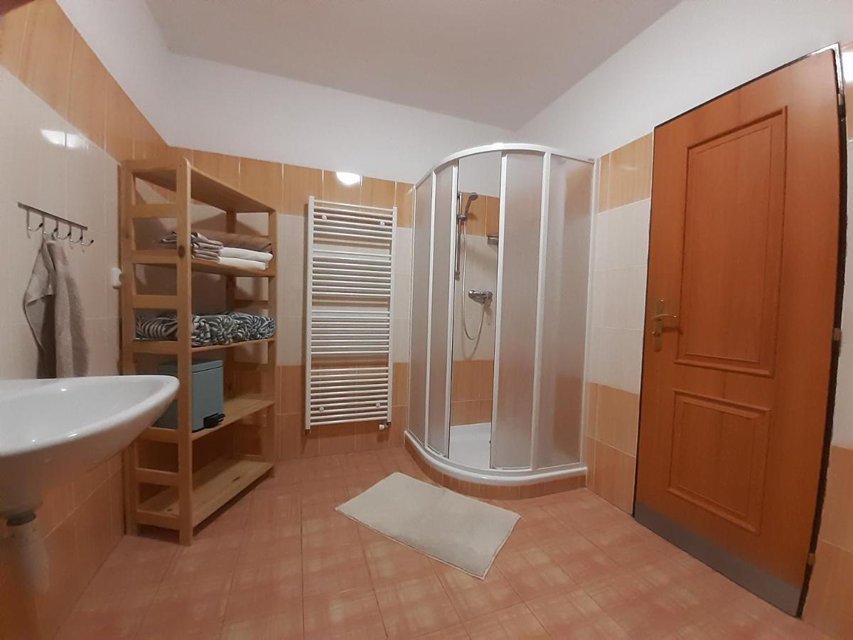 Černá v Pošumaví Apartmán Exterior foto